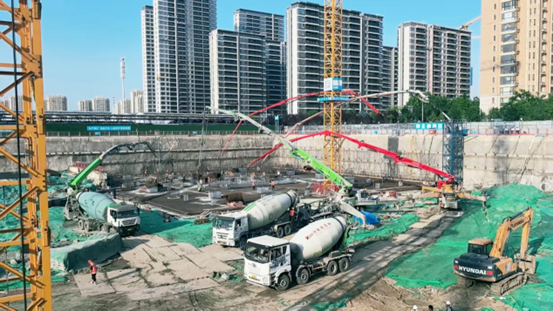 31小時，7000方！特固德商砼圓滿完成中建二局跨國區(qū)域總部集聚區(qū)項目1#樓筏板混凝土供應(yīng)任務(wù)